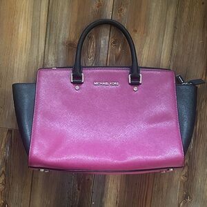 Michael Kors Selma colorblock satchel in deep pink & black leather NO STRAP